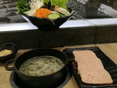 -呷哺呷哺(新世界百货望京店)