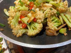 辣椒炒肉干锅花菜双人餐-滴水·湘逢(南汇大学城生活广场店)
