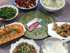 -洪霞餐馆