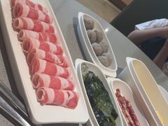 -海底捞火锅(新松江路生日主题店)