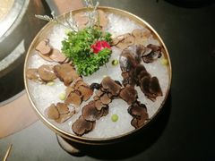 -芸山季·云南野生菌火锅(人民广场来福士店)