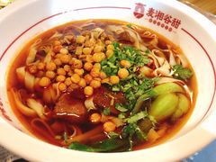 -呷佬·长沙手工米粉(金沙江路店)