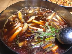 -大众跷脚牛肉馆·非遗传承单位(峨眉山店)