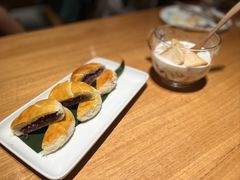 现烤玫瑰鲜花饼-一坐一忘云南菜(北京skp店)