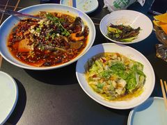 -粉墨特色菜·烧烤音乐酒馆