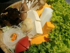 -湊湊火锅·茶憩(新中关购物中心店)