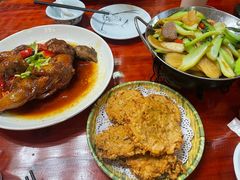 -芦茨金富饭庄·25年老字号·专做稻草鸡