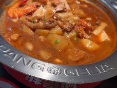 -胖哥俩肉蟹煲(华贸店)