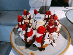 草莓忌廉华夫饼-BE BRIGHT KITCHEN(正佳广场店)