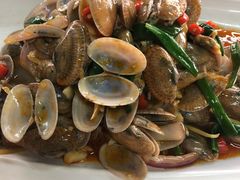 -四川小胡子海鲜(丁村万人海鲜广场店)