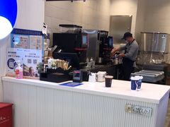 -瑞幸咖啡(凯德虹口龙之梦店)