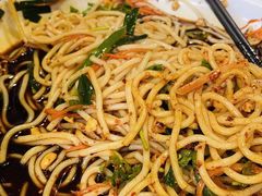 老滇凉米线-老滇山寨•云南特色菜•地方菜•民族风情歌舞表演(金碧店)