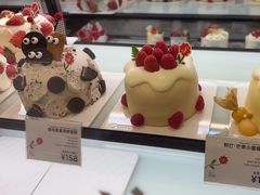 -花花卷卷·鲜食蛋糕(泉屋店)