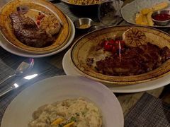 -MONICH牛排融合餐厅(和义大道购物中心店)