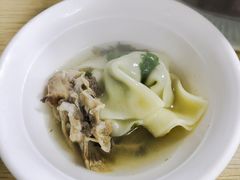 -小许三鲜砂锅馄饨店(家多乐烟酒店)
