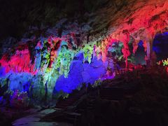 -伊岭岩风景区