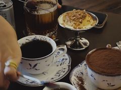 -Café Monson