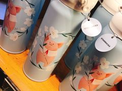 -星巴克臻选(莘庄仲盛店)