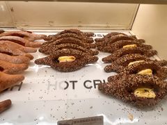 -HOT CRUSH趁热集合·现烤面包(上海环球港店)