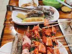 -哈尔滨小酒馆·鲜肉现穿自助烧烤(康新花园店)