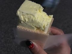 -詹爷爷乌节路街头冰淇淋