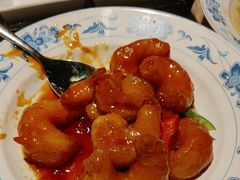 酸甜咕噜虾球-广州花园酒店荔湾亭·地道点心·粤式饮茶