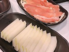 -鲜入围煮花胶鸡海鲜火锅