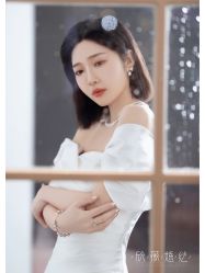 -欣薇婚纱(新源乐汇城店)