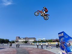 -泰达航母主题公园