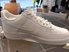 -NIKE KICKS LOUNGE体验店(北京新中关店)