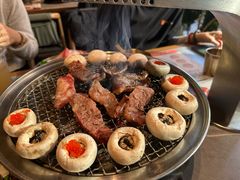 -草家酱蟹炭火烤肉店(珲春南路一店)