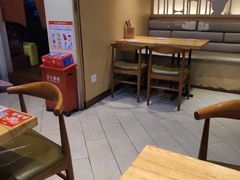 大堂-蓉李记成都名小吃(罗湖火车站店)
