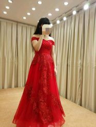 -觅白婚纱礼服馆