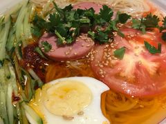 冷面-极简·炭火烤肉主题餐厅·龙虾烧烤·烤羊排(宝龙店)