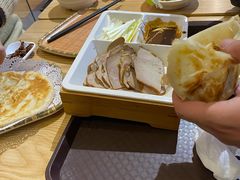 熏肉大饼双人餐-李连贵熏肉大饼(金隅嘉品Mall店)