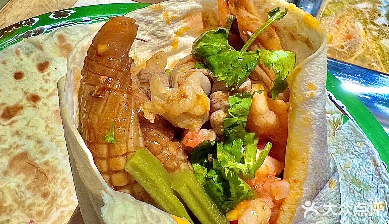 这家火锅店不来不行了❗️脑花 鱿鱼我太爱💯