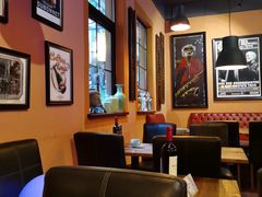 -SISTERS BAR RESTAURANT川意酒馆(嘉善老市H楼店)