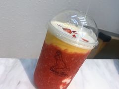 草莓芒果-丹礼糖甜品