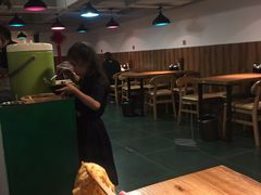 -兵哥豌豆面(雅颂居店)