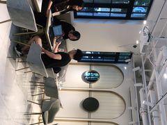 -Fridi Patisserie Cafe