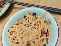 -缸鸭狗(天一广场店)