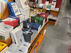 -西西弗书店&矢量咖啡(凯德晶萃广场店)