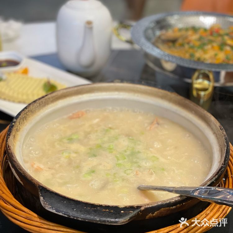 味道很不错的潮汕砂锅粥，老店开了十几年了