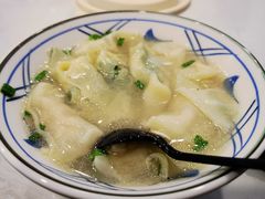 菜肉馄饨-小淮娘鸭血粉丝&锅贴(天平山景区店)