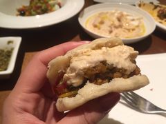 全部塞在一起吃才是正确吃法-Tajine Moroccan塔金摩洛哥中东餐厅