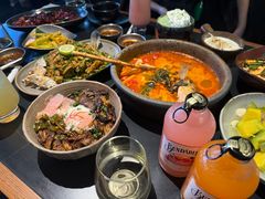 -Ameigo梅果·云贵川bistro(长宁来福士店)