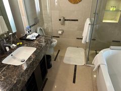 -青岛海尔洲际酒店