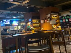 大堂-JINNS锦时 steak&pizza(浸信会礼拜堂旧址店)