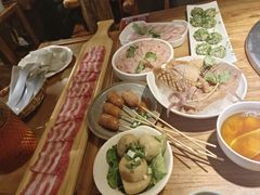 -城墙拐拐火锅(三峡广场黑金冠店)