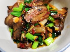 -廖师傅大蒜炒腊肉(袁家岭店)